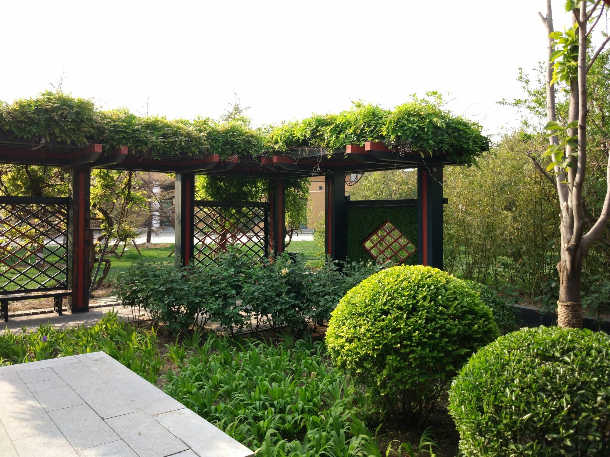 Beijing Riverside Hotel Bagian luar foto
