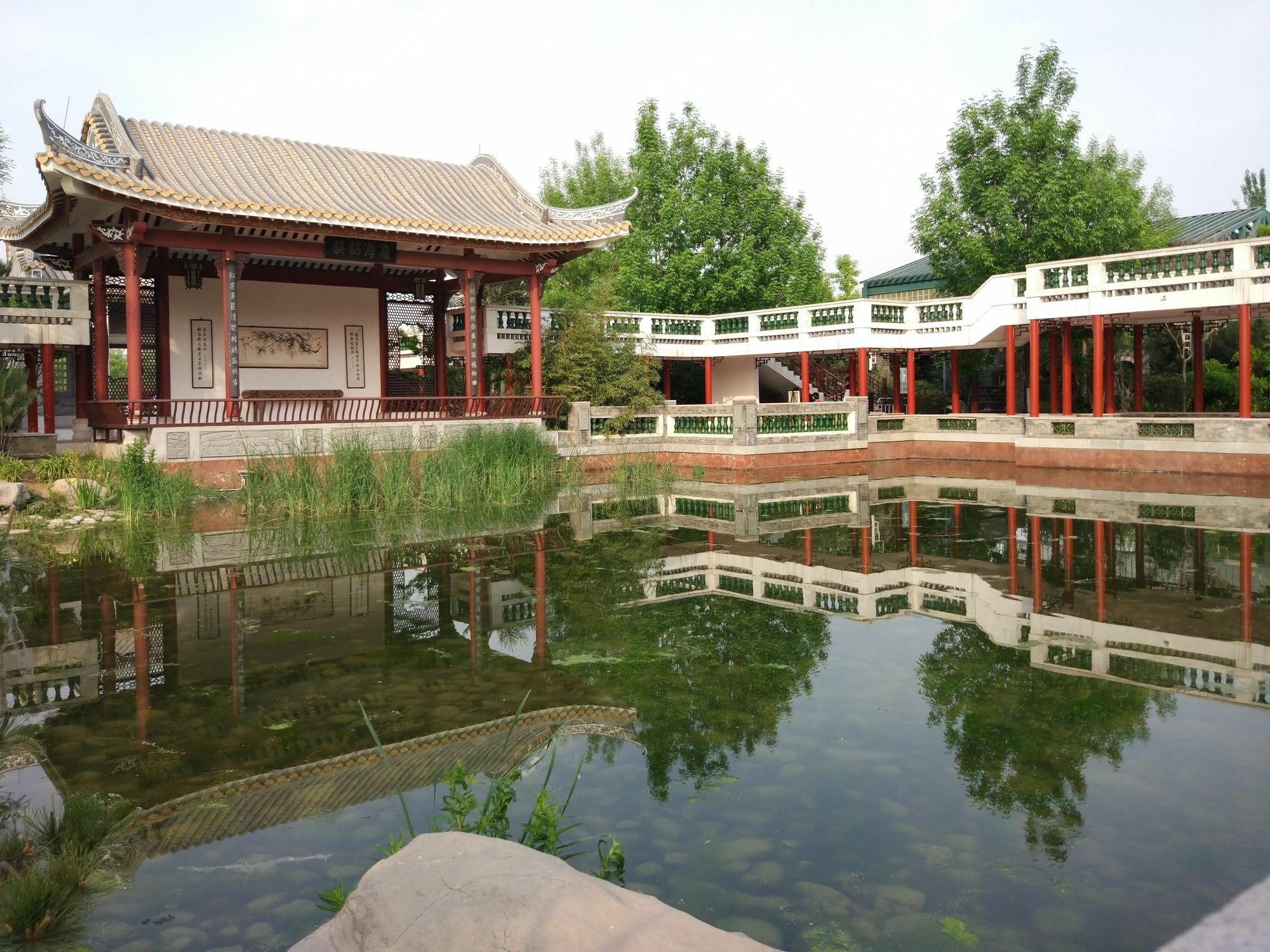 Beijing Riverside Hotel Bagian luar foto